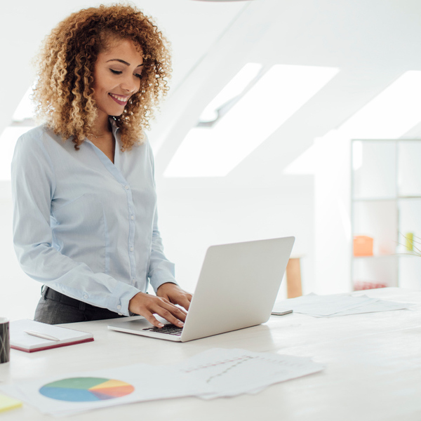 Standing Desk Buyers Guide Part 1 - What Type of Desk Do You Need?
