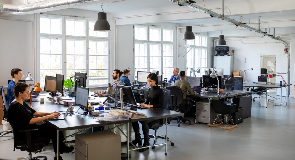 Open plan office space with good social ergonomics in the workplace