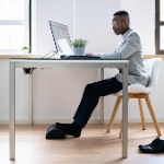 5 Reasons Why You Need an Ergonomic Footrest at Your Desk
