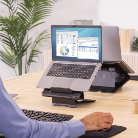 Breyta Laptop Stand