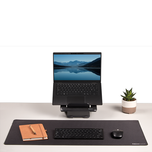 Breyta Desk Mat